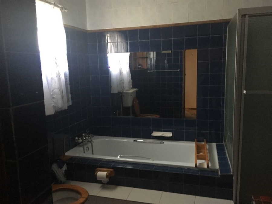 6 Bedroom Property for Sale in Parys Free State